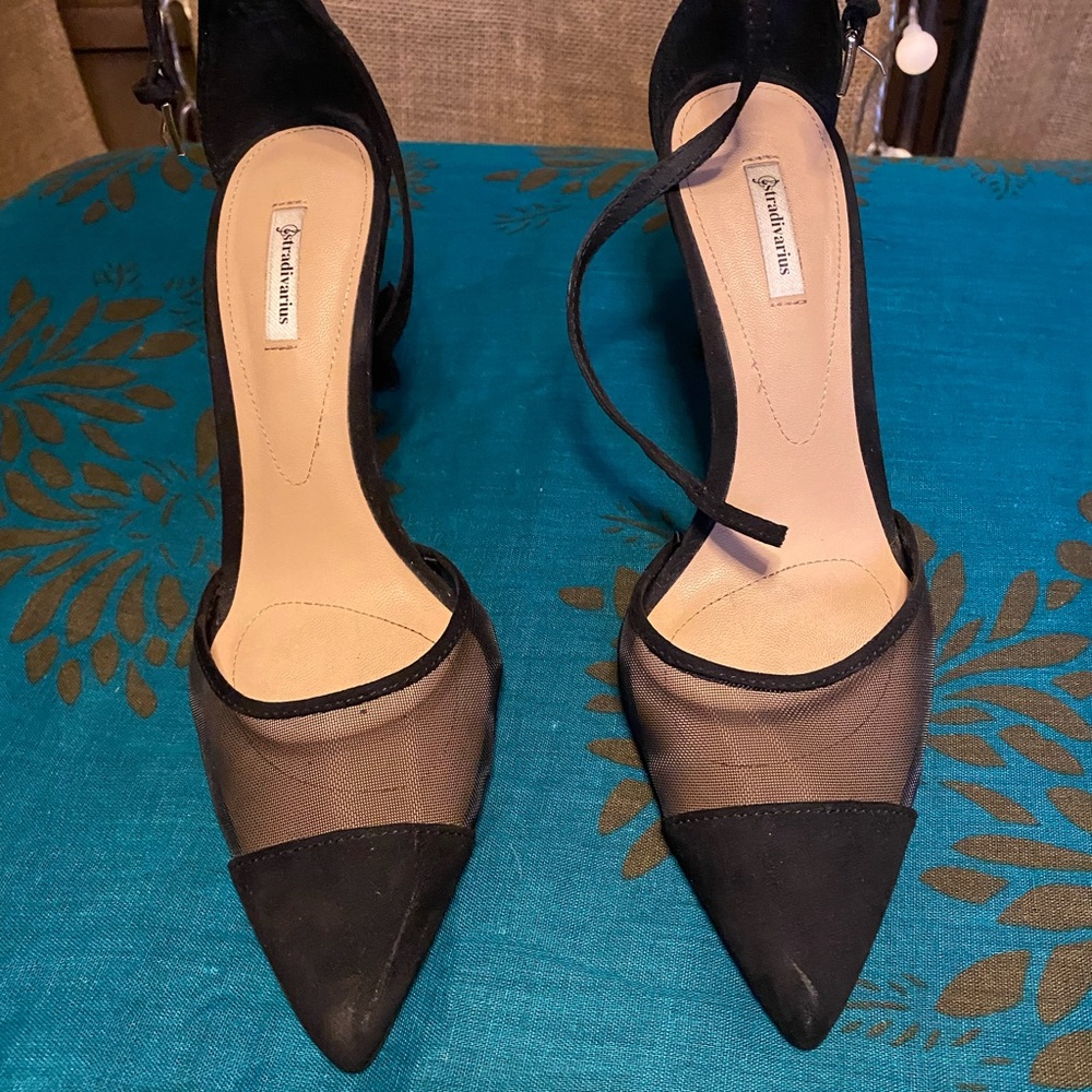 MESH STRADIVARIUS BLACK HEELS